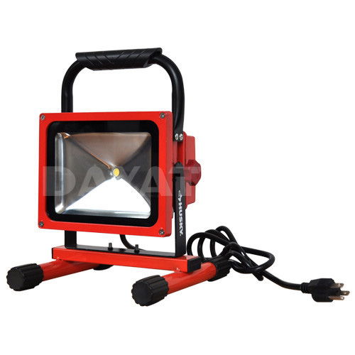 Portable LED Work Light na may 20W Cree LED